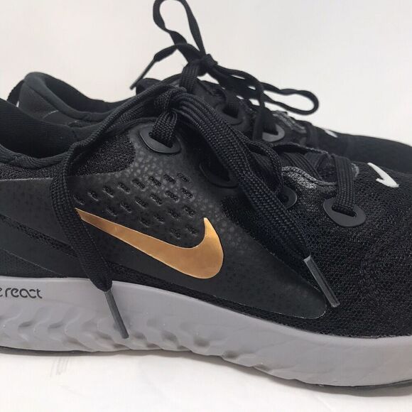 Nike Legend React Womens Size 7 Running Shoes Black Metallic Gold AA1626 004 - Picture 3 of 15